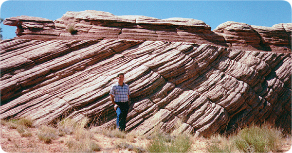 liquefaction-tipped_cross-bedded_sandstone.jpg Image Thumbnail